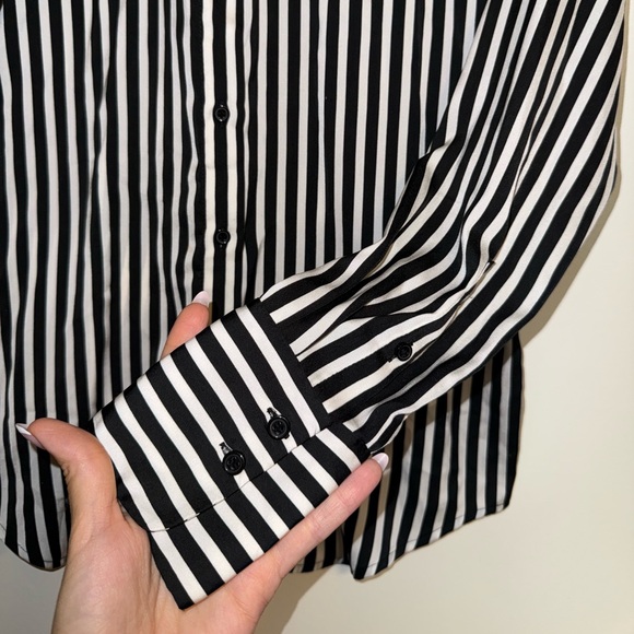 H&M Blouse - Picture 3 of 10